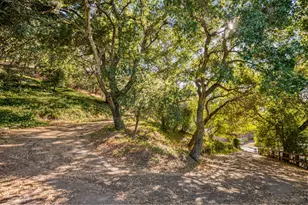 16497 S Kennedy Rd, Los Gatos, CA 95030 - Photo 13