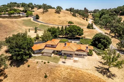 9400 Corriente Rd, Atascadero, CA 93422 - Photo 7