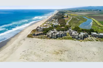 52 Pelican Pt, Watsonville, CA 95076 - Photo 33