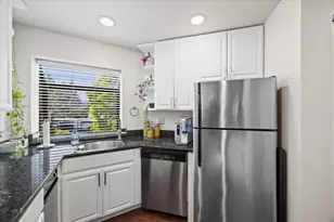 203 Shorebird Cir, Redwood City, CA 94065 - Photo 11