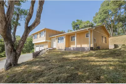 18105 Wylie Hill Ln, Prunedale, CA 93907 - Photo 1