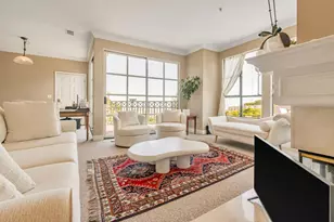 200 Portola Dr 201, San Francisco, CA 94131 - Photo 1