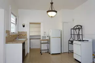 121 E Julian St, San Jose, CA 95112 - Photo 21
