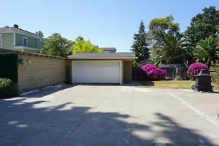 121 E Julian St, San Jose, CA 95112 - Photo 19