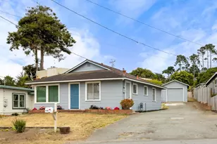 1103 Presidio Blvd, Pacific Grove, CA 93950 - Photo 1
