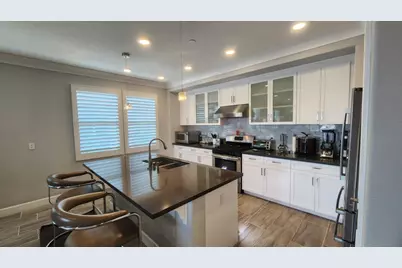 1068 Bigleaf Pl 402, San Jose, CA 95131 - Photo 3