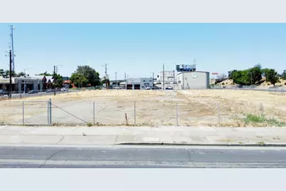 325 S Center St, Stockton, CA 95203 - Photo 9