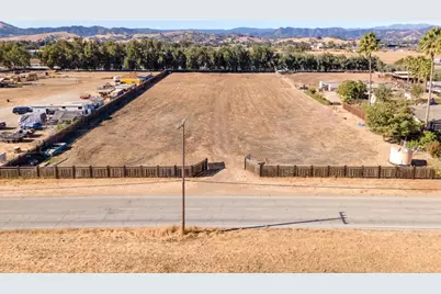 13705 Sycamore Ave, San Martin, CA 95046 - Photo 1