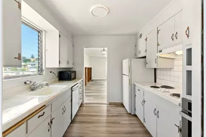 498 Capital St, Oakland, CA 94610 - Photo 11