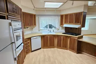 690 Persian Dr 18, Sunnyvale, CA 94089 - Photo 9