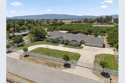 9885 Wilford Way, Gilroy, CA 95020 - Photo 1