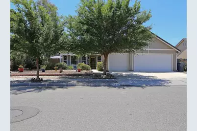 6431 E Cortland Ave, Fresno, CA 93727 - Photo 1