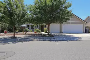 6431 E Cortland Ave, Fresno, CA 93727 - Photo 1