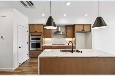 1377 California Cir, Milpitas, CA 95035 - Photo 9