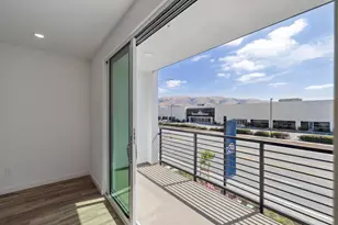 1377 California Cir, Milpitas, CA 95035 - Photo 23