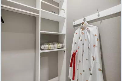 1000 Berryessa Ln 211, Davis, CA 95616 - Photo 17