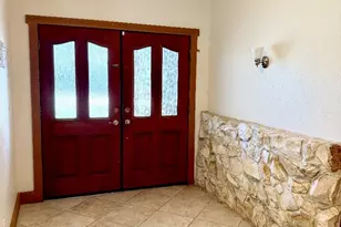 569 Lucerne Way, South Lake Tahoe, CA 96150 - Photo 5