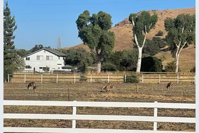 19715 Hale Ave, Morgan Hill, CA 95037 - Photo 23