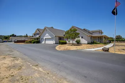 19715 Hale Ave, Morgan Hill, CA 95037 - Photo 17