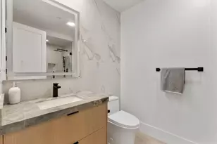 18071 Saratoga-Los Gatos Rd, Monte Sereno, CA 95030 - Photo 63