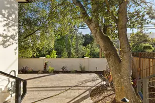 18071 Saratoga-Los Gatos Rd, Monte Sereno, CA 95030 - Photo 49