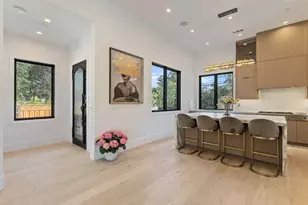 18071 Saratoga-Los Gatos Rd, Monte Sereno, CA 95030 - Photo 17