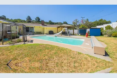 18101 Berta Canyon Rd, Salinas, CA 93907 - Photo 25