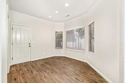 1500 Scenic Dr 18, Modesto, CA 95355 - Photo 11