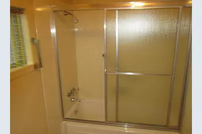 3939 Edgemoor Pl, Oakland, CA 94605 - Photo 7