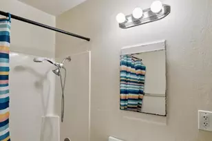 4624 Fairfax Ave, Oakland, CA 94601 - Photo 9