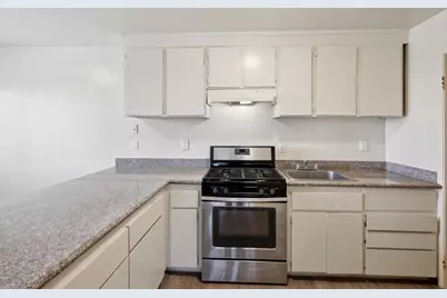 4624 Fairfax Ave, Oakland, CA 94601 - Photo 3