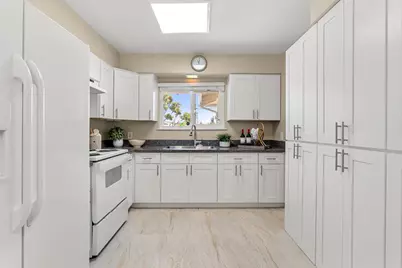 5806 Blossom Ave, San Jose, CA 95123 - Photo 9