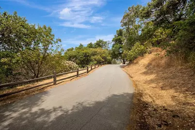 17 Sleepy Hollow Dr, Carmel Valley, CA 93924 - Photo 13