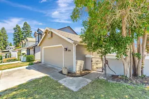 206 Laurelwood Cir, Manteca, CA 95336 - Photo 1