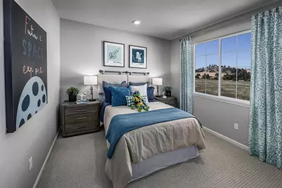 2200 Gladiola Dr, Hollister, CA 95023 - Photo 9