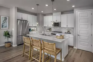 2200 Gladiola Dr, Hollister, CA 95023 - Photo 3