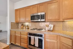 1101 Freedom Dr, Hollister, CA 95023 - Photo 17