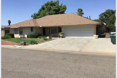 413,411 Fig St, Madera, CA 93638 - Photo 1