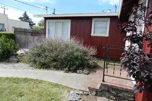 50 Katherine Ave, Salinas, CA 93901 - Photo 23