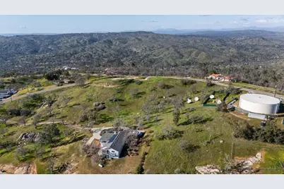 41176 Lilley Mountain Dr, Coarsegold, CA 93614 - Photo 5