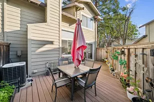 25 Deer Run Cir, San Jose, CA 95136 - Photo 13