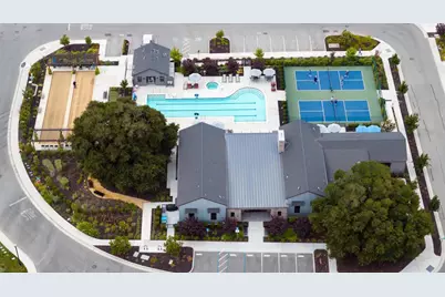 2102 White Oak Dr, Hollister, CA 95023 - Photo 45