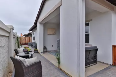 2102 White Oak Dr, Hollister, CA 95023 - Photo 35