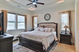 2102 White Oak Dr, Hollister, CA 95023 - Photo 17