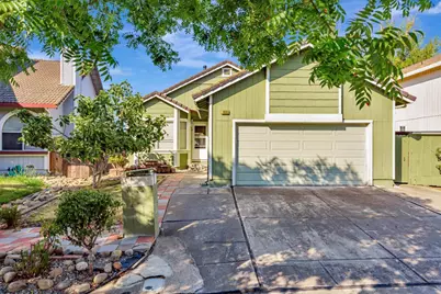 1033 Peppertree Dr, Fairfield, CA 94533 - Photo 1