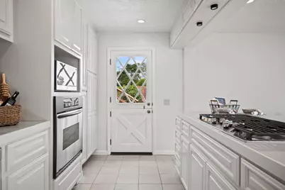 25 Linda Vista Dr, Monterey, CA 93940 - Photo 11