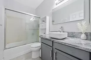 749 Bonita Pl, San Jose, CA 95116 - Photo 25