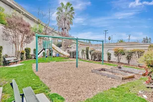 749 Bonita Pl, San Jose, CA 95116 - Photo 31