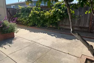 542 English Ave, Monterey, CA 93940 - Photo 13