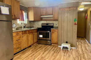 1400 Meredith 62, Gustine, CA 95322 - Photo 9